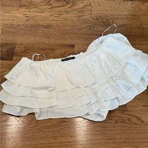 While one shoulder top